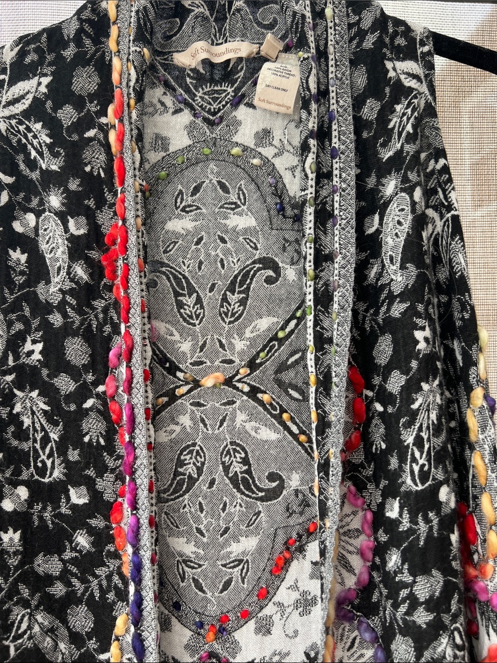 Black white colorful boho Gypsy open front sleeveless tapestry cardigan fringe - Picture 2 of 5